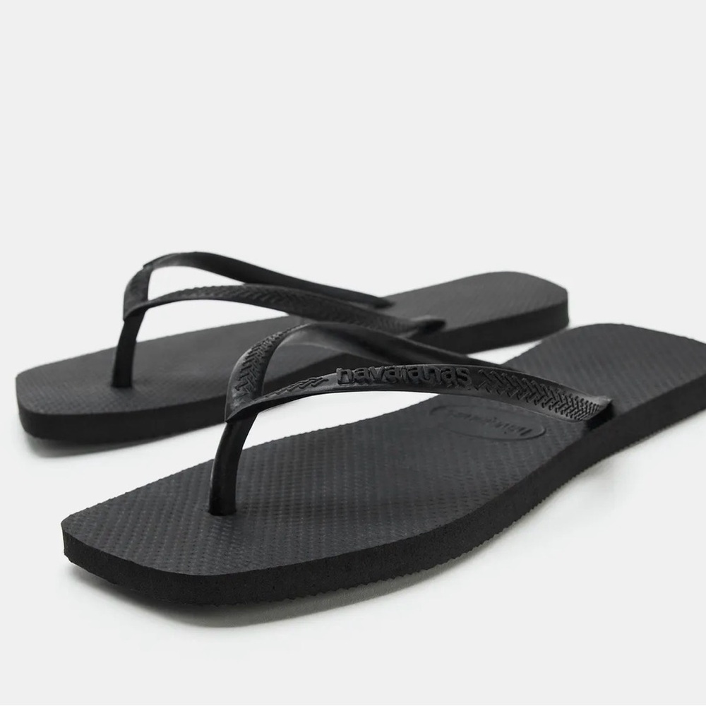 Havaianas x Zara Women's Black square toe Flip Sandals